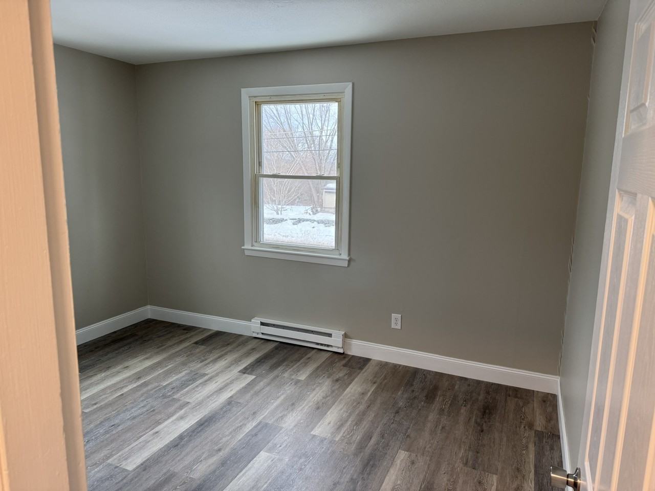 196 Darby Rd #4 - Photo 6 of 11