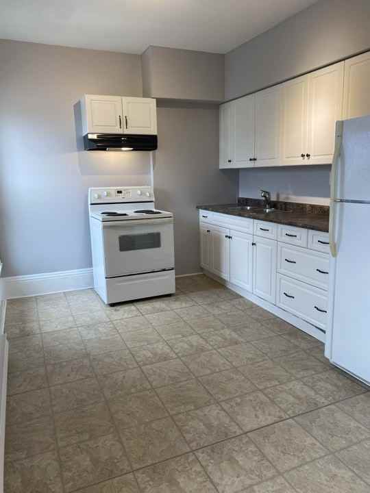 42 Niagara Street #2 - Photo 2 of 20