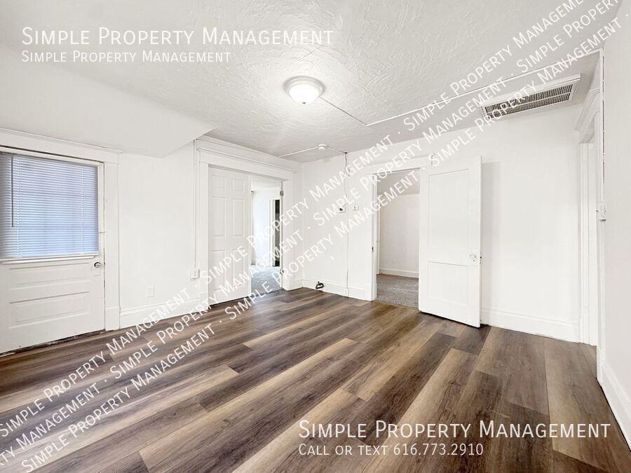 1004 Jennette Ave Nw #2