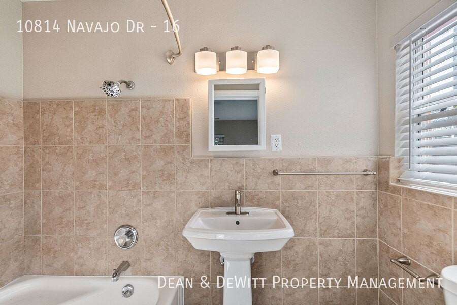 10814 Navajo Dr #16 - Photo 6 of 18