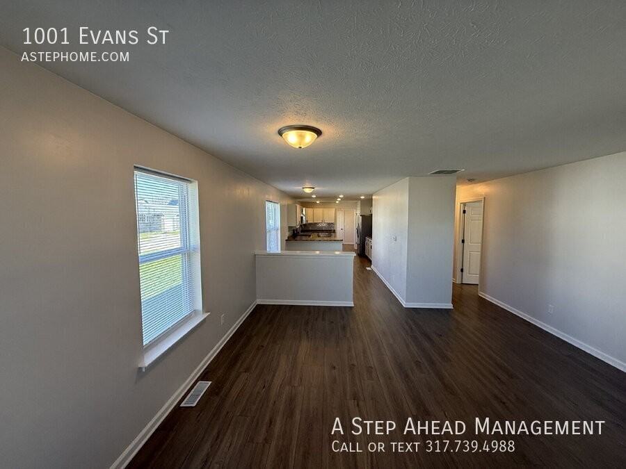 1001 Evans St - Photo 4 of 26