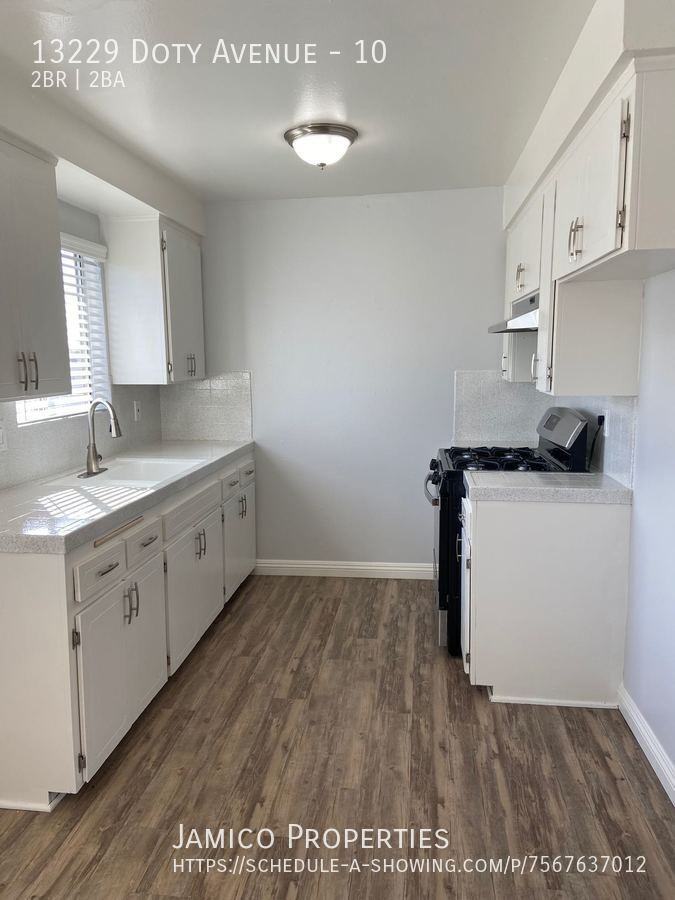 13229 Doty Ave #10 - Photo 7 of 10