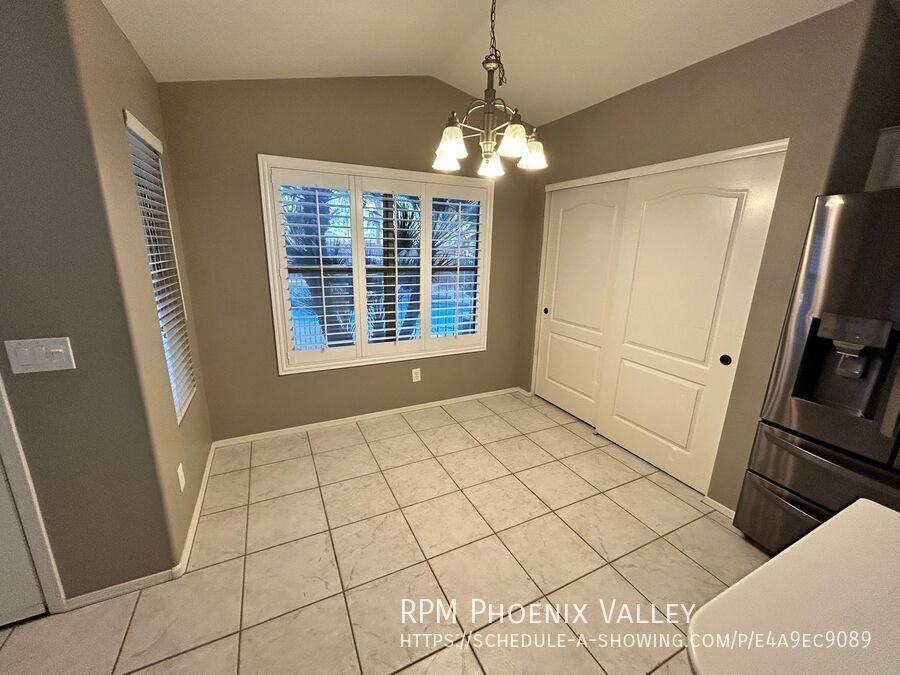 19506 N 66th Ln - Photo 6 of 23