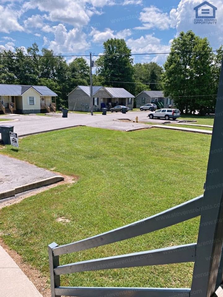 251 Dogwood Pointe Dr #1 - Photo 3 of 16