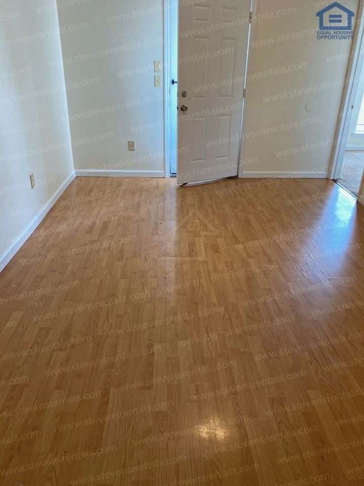 251 Dogwood Pointe Dr #1 - Photo 6 of 16