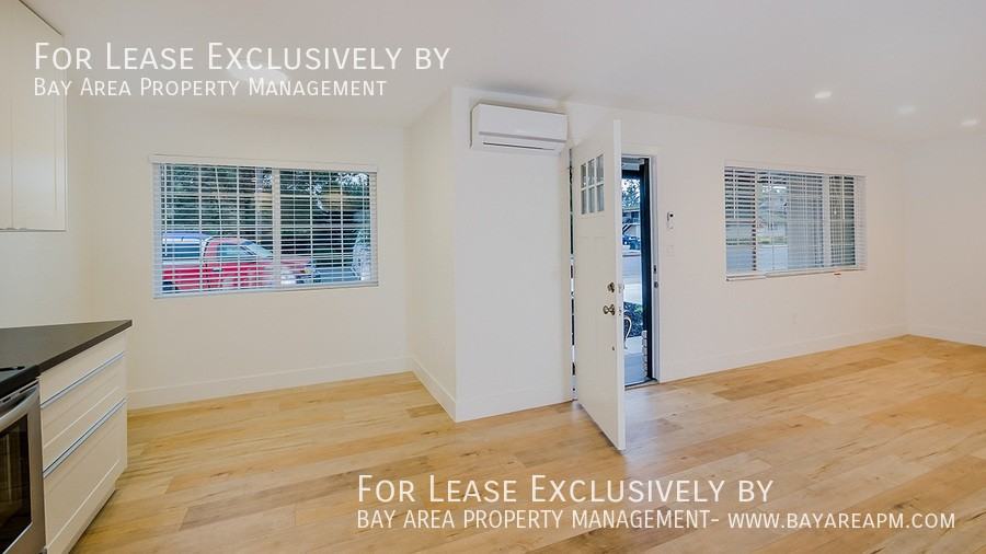 697 Iris Ave #A - Photo 3 of 15