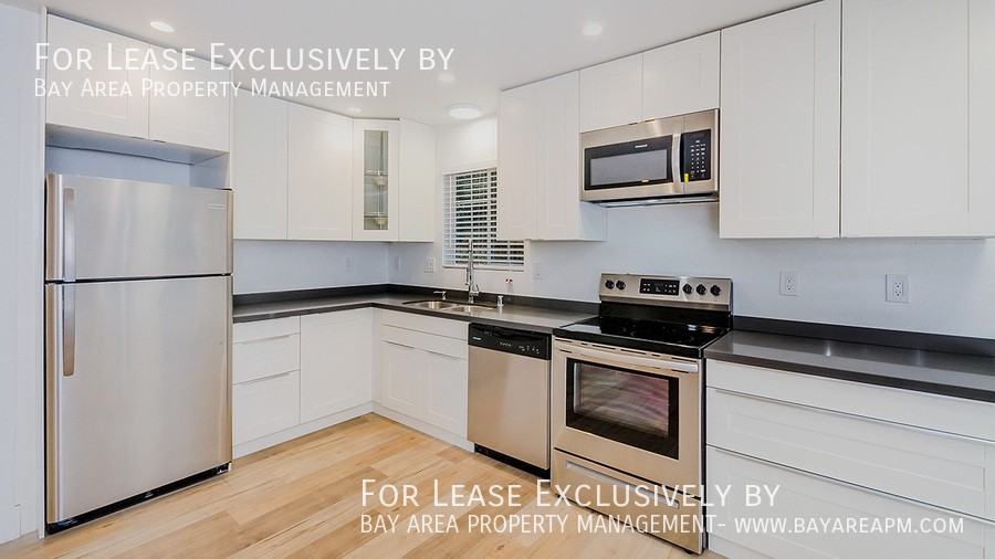 697 Iris Ave #A - Photo 5 of 15