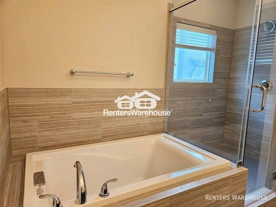 2621 Hutchins St - Photo 6 of 26