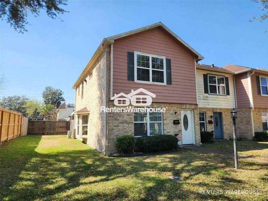 1714 Doyle Ct - Photo 3 of 22