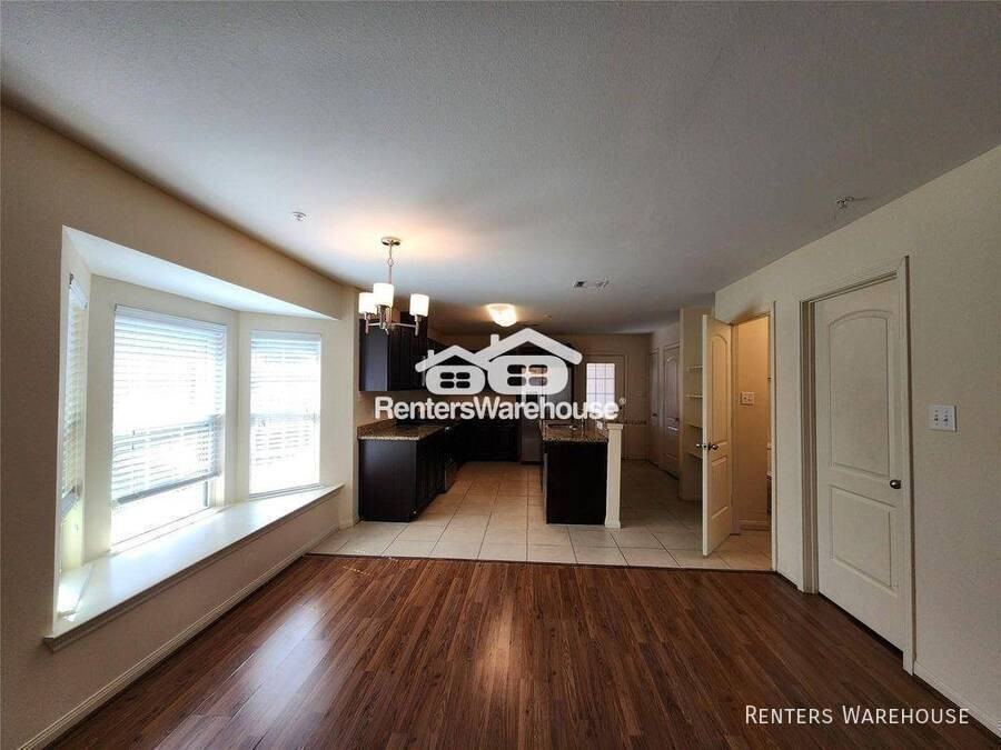 1714 Doyle Ct - Photo 7 of 22