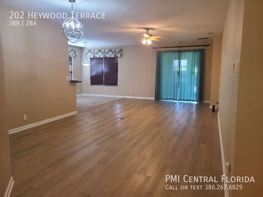 202 Heywood Ter - Photo 2 of 30