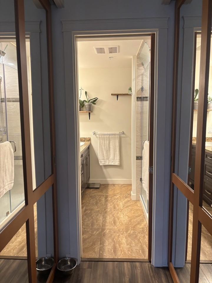 8218 207A St - Photo 3 of 16