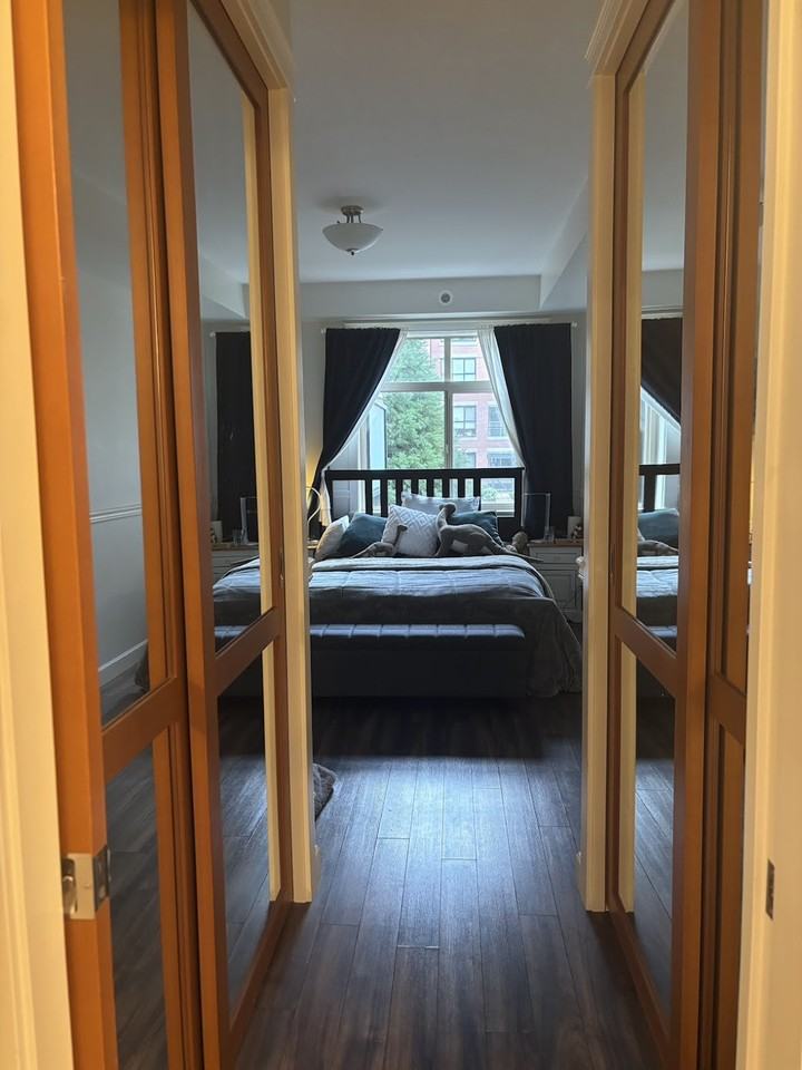 8218 207A St - Photo 7 of 16