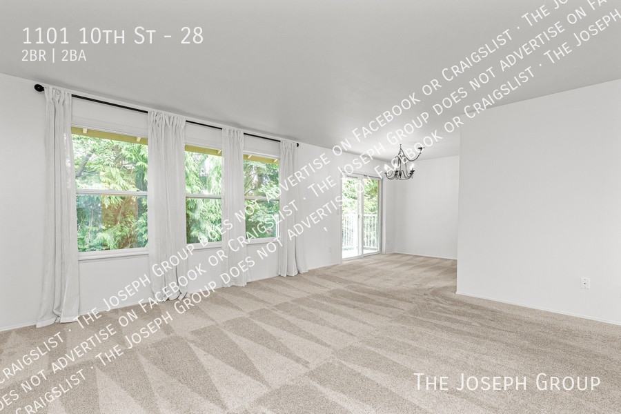 1101 10th St #28 - Photo 5 of 35