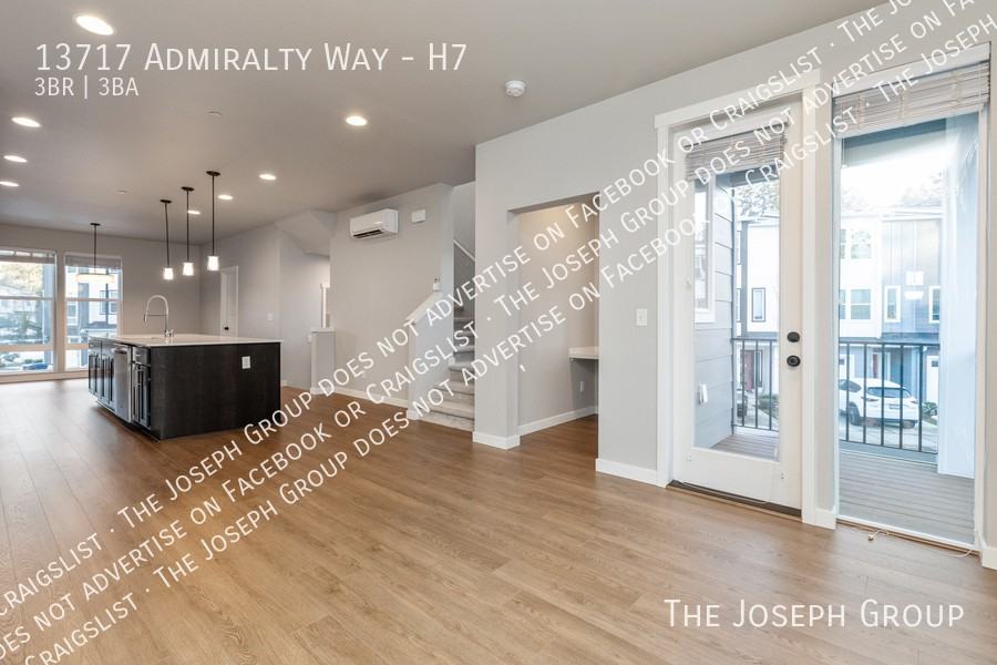 13717 Admiralty Way #H7 - Photo 3 of 39