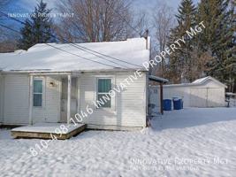 featured image of 1097 N Bridge St #1