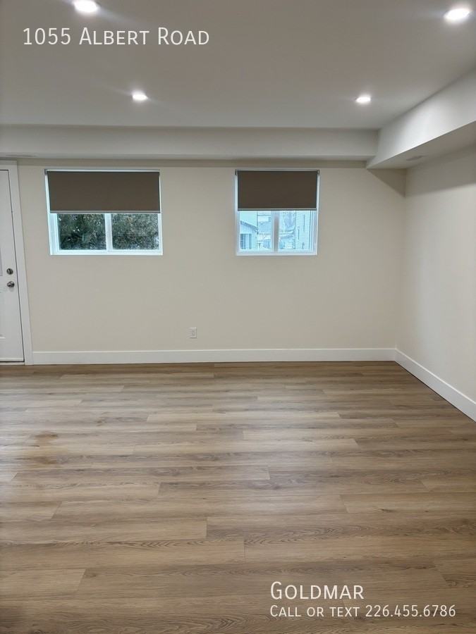 1055 Albert Rd - Photo 5 of 15