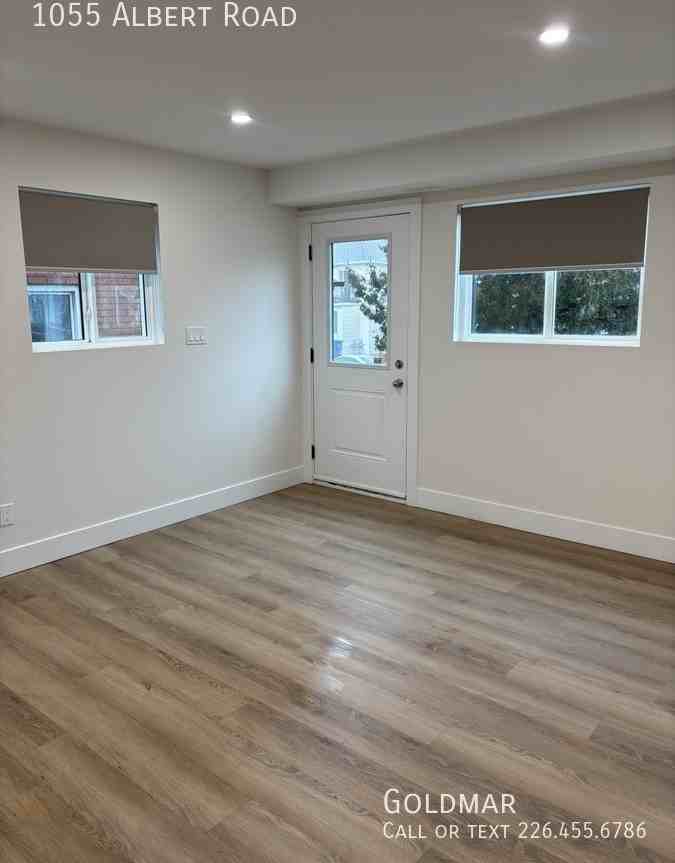 1055 Albert Rd - Photo 6 of 15