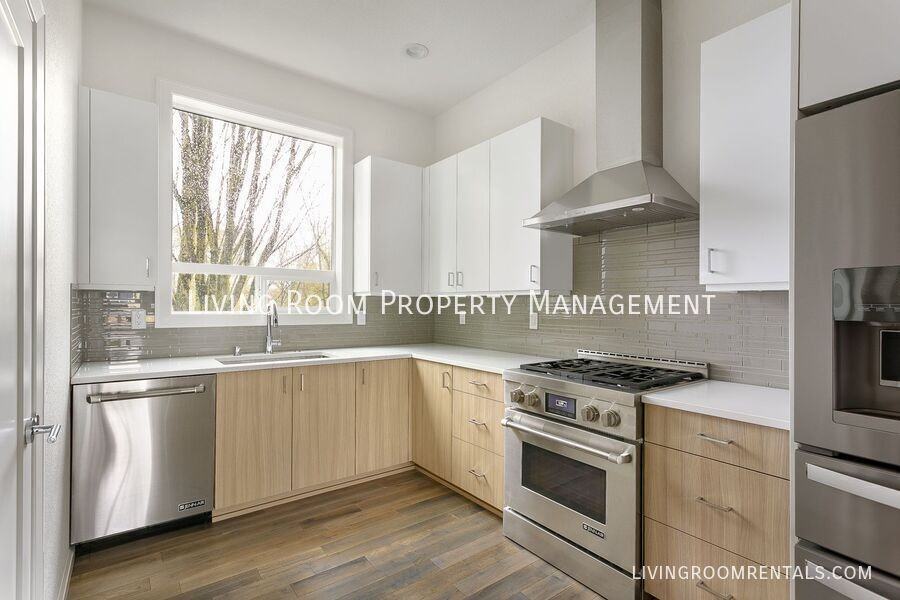 314 N Ivy St - Photo 5 of 16