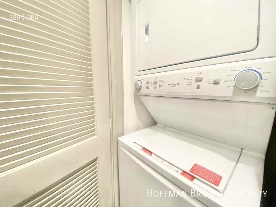 4849 Oakwood Ave #417 - Photo 7 of 13