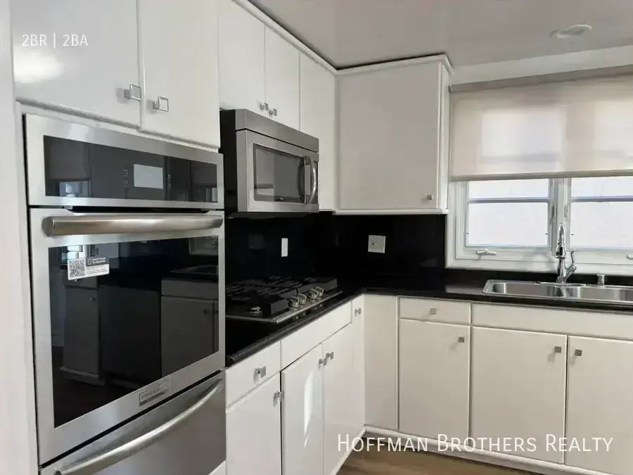 1479 S Beverly Dr #102 - Photo 3 of 21