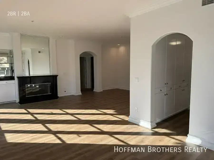 1479 S Beverly Dr #102 - Photo 5 of 21