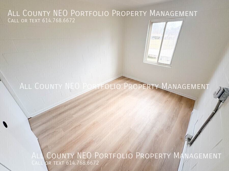 1720 Harvard Ave - Photo 7 of 10