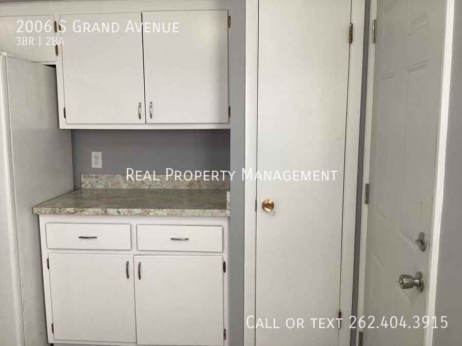 2006 S Grand Ave - Photo 6 of 21