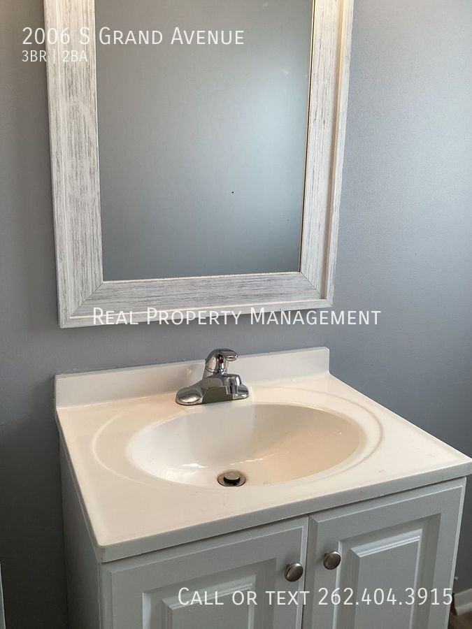 2006 S Grand Ave - Photo 7 of 21