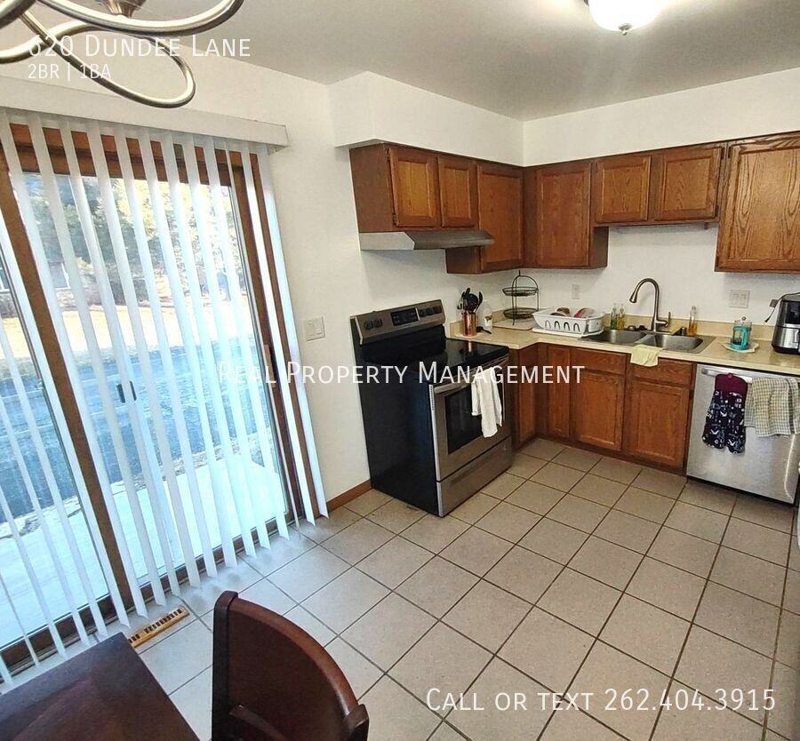 620 Dundee Ln - Photo 3 of 11