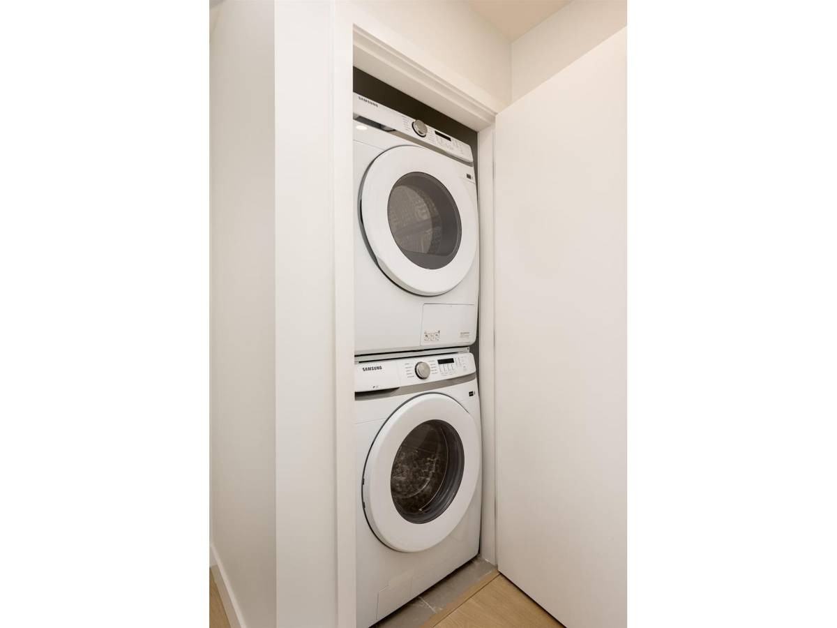 5398 207 Street - Photo 4 of 11