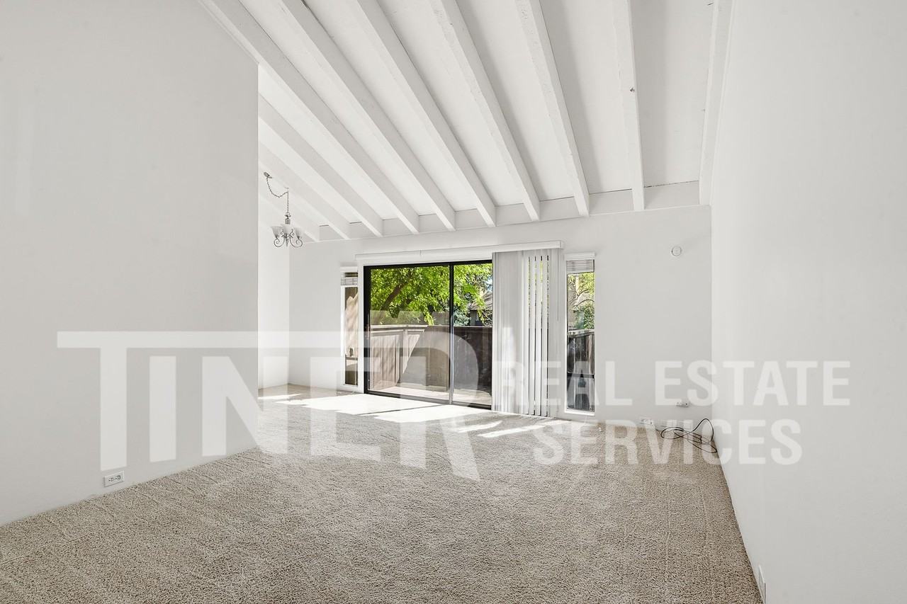 730 Woodside Ln E #11 - Photo 3 of 22