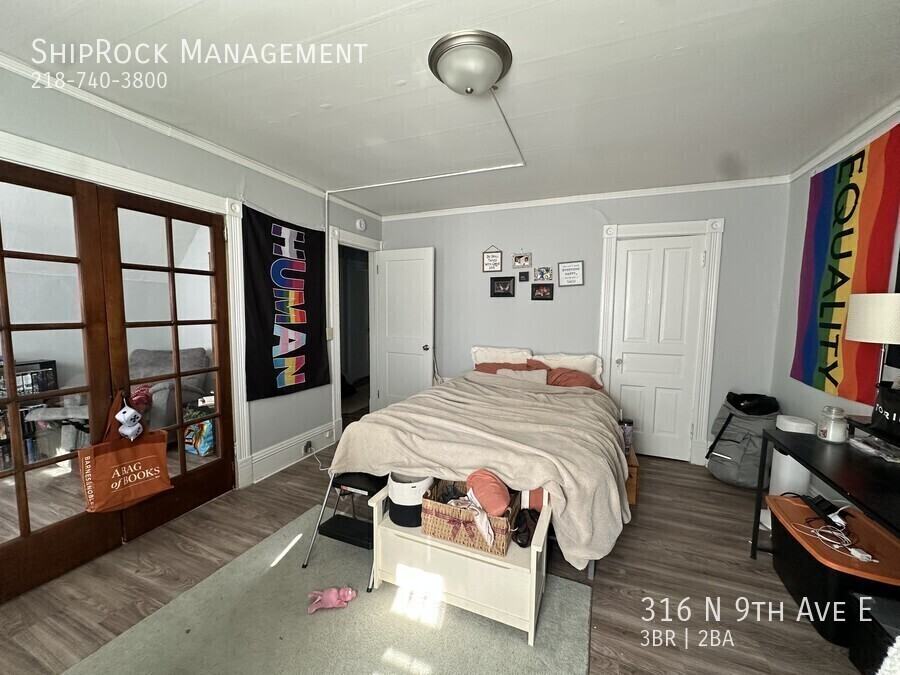 316 N 9th Ave E - Photo 2 of 16