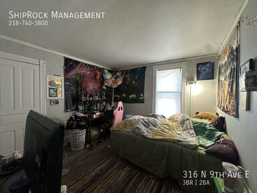 316 N 9th Ave E - Photo 4 of 16