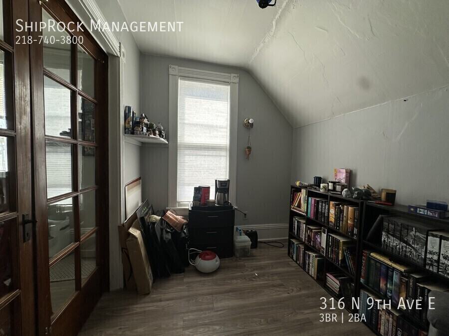 316 N 9th Ave E - Photo 5 of 16