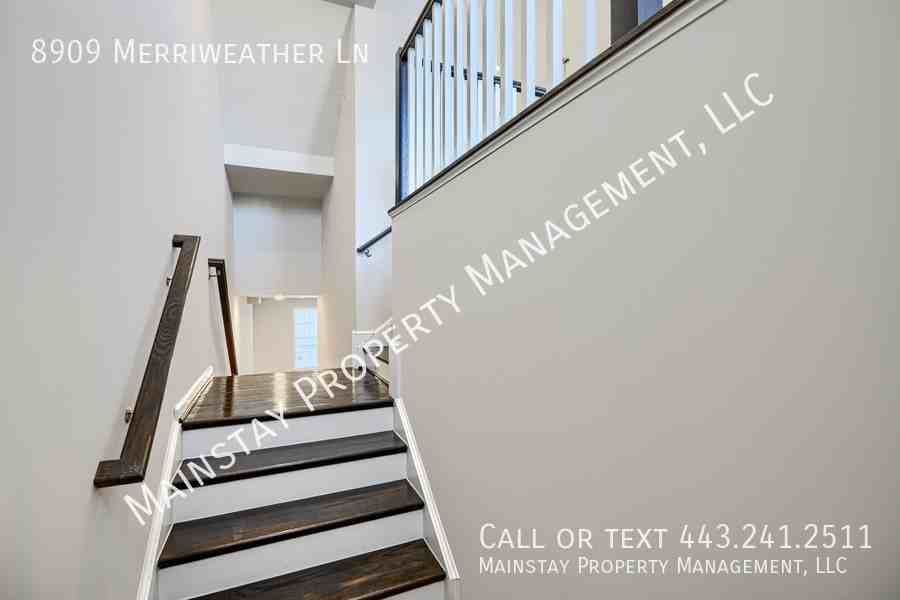 8909 Merriweather Ln - Photo 3 of 33