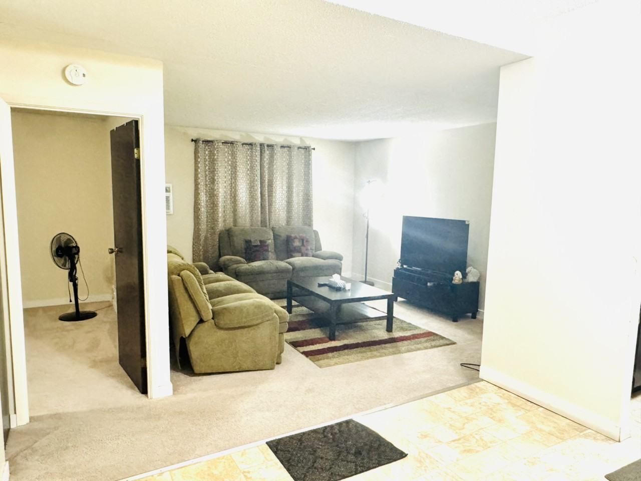 1150 Munroe Ave - Photo 3 of 8