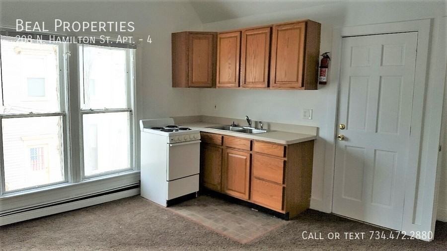 208 N Hamilton St #4 - Photo 5 of 6