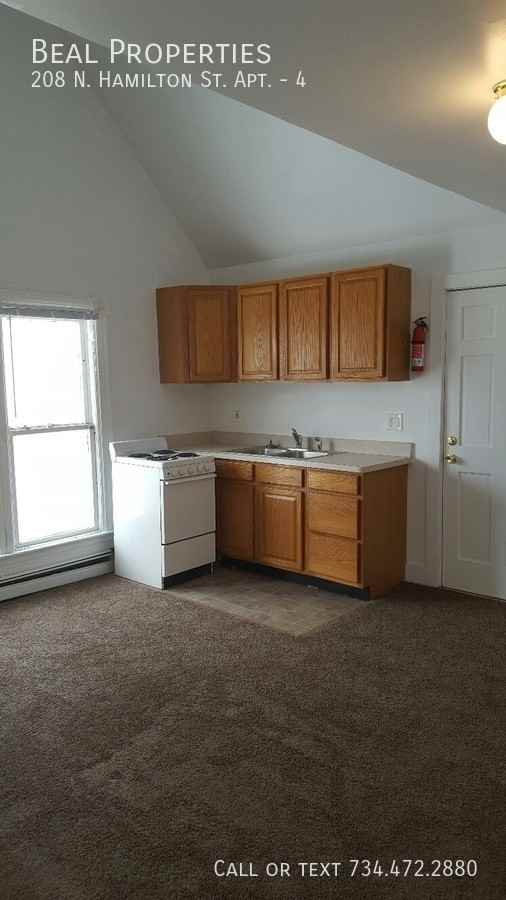 208 N Hamilton St #4 - Photo 6 of 6