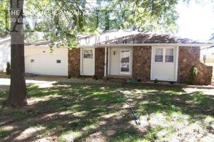 featured image of 830 E Rosebrier St