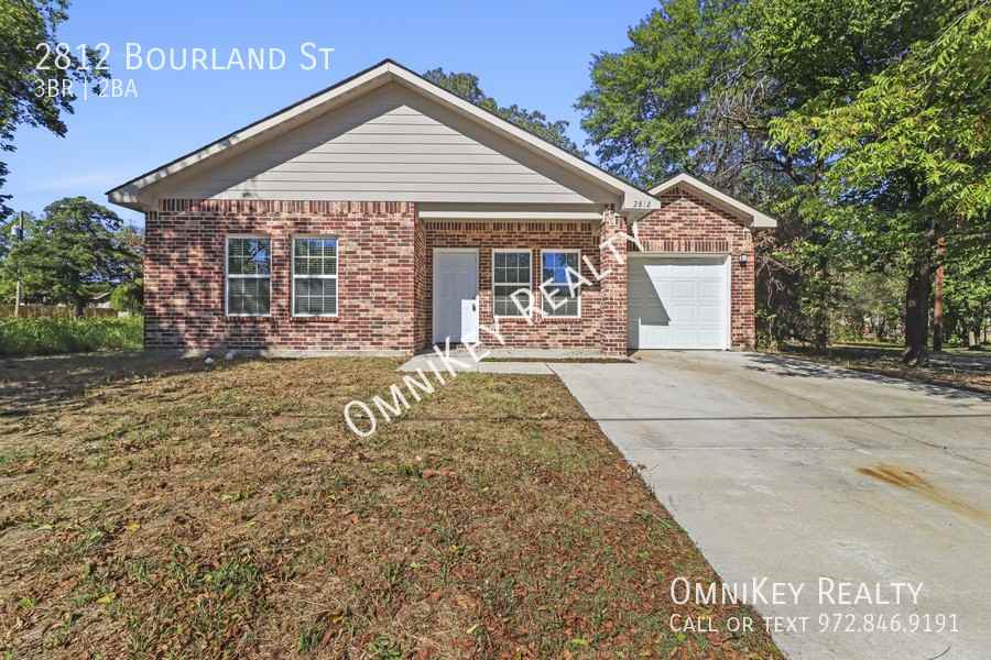 2812 Bourland St - Photo 2 of 24