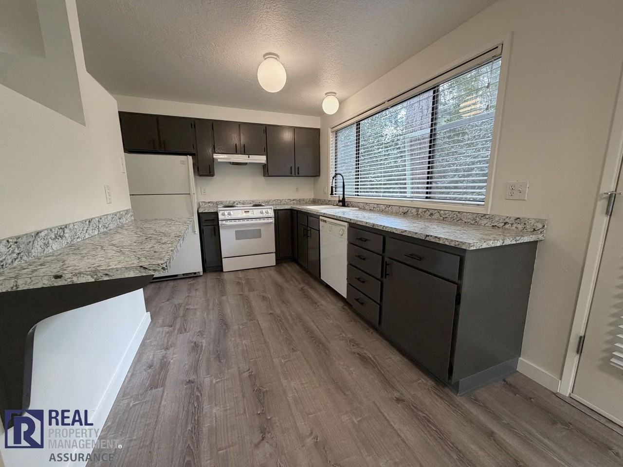 7187 Childs Rd - Photo 6 of 15