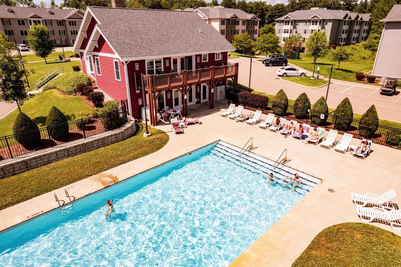 Village at Autumn Pond - Photo 7 of 37