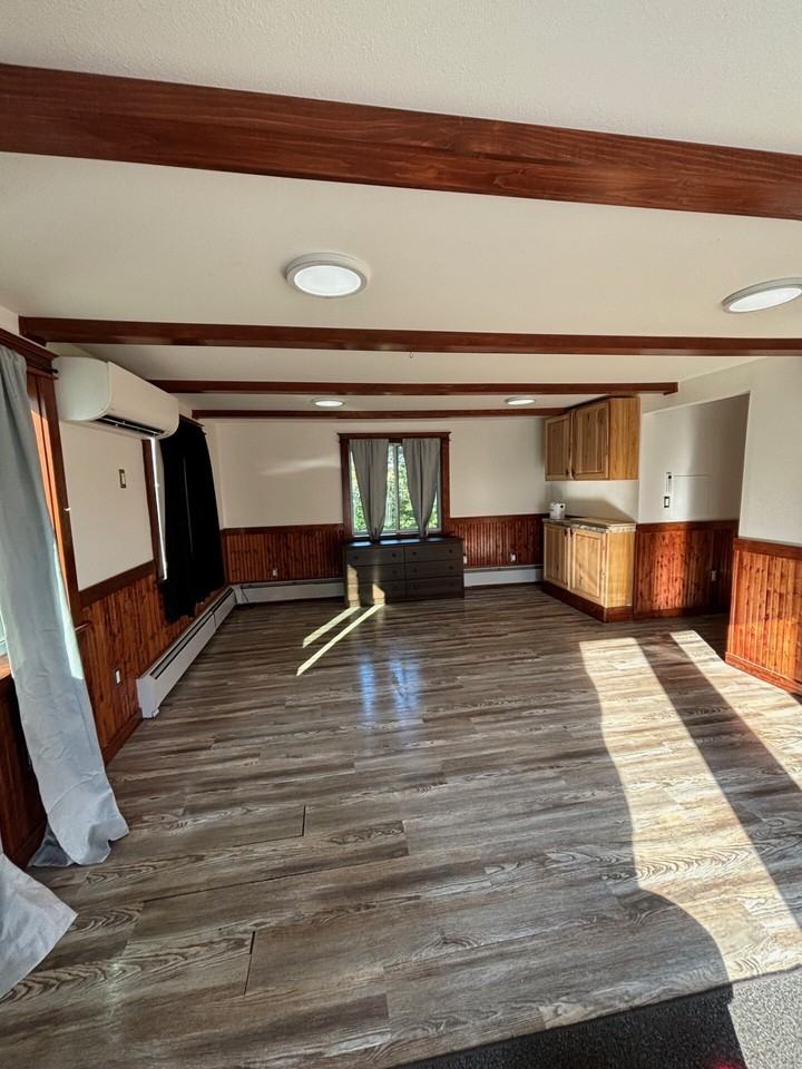 658 Main Rd N #1 - Photo 6 of 10