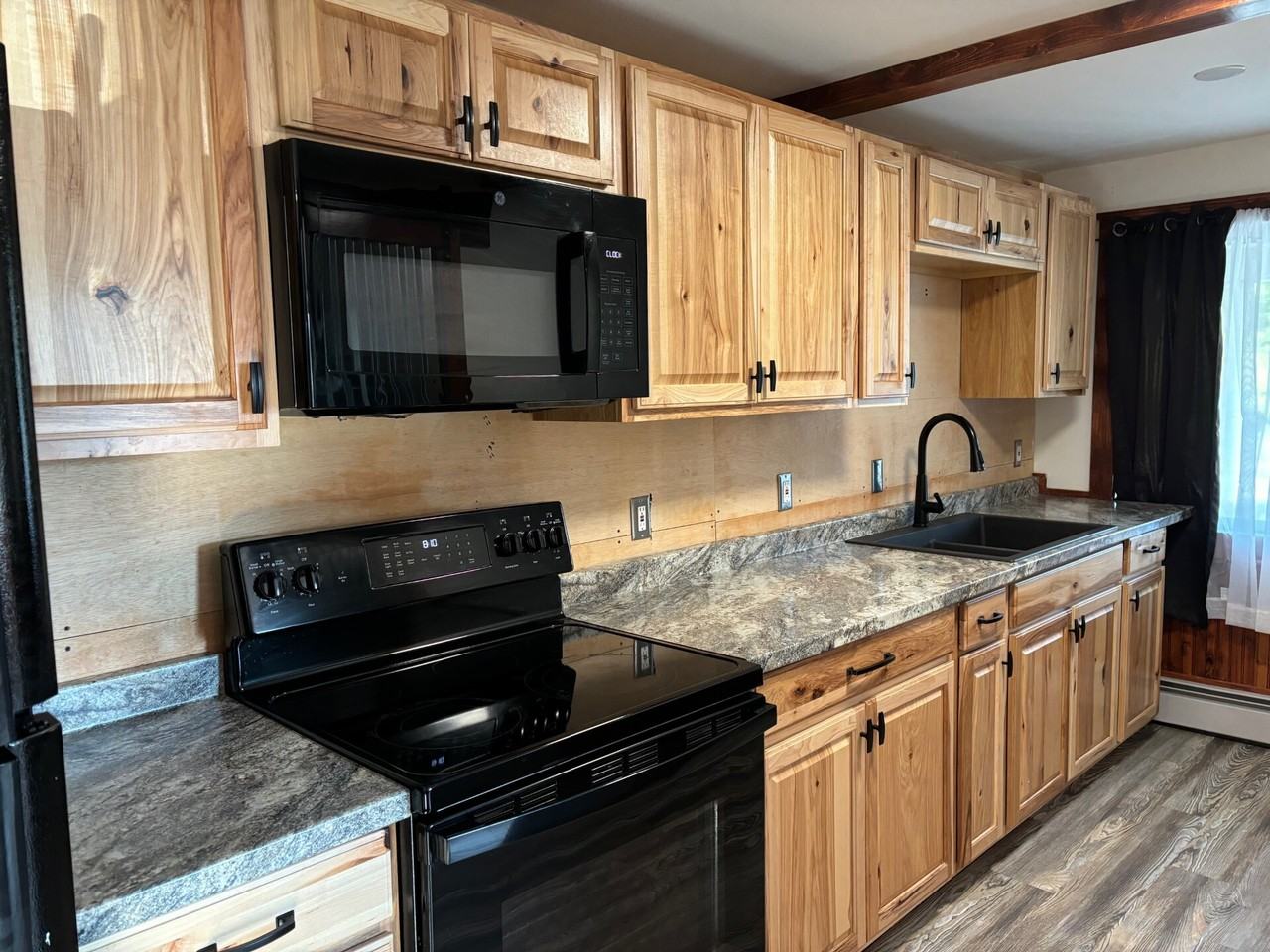 658 Main Rd N #1 - Photo 3 of 10