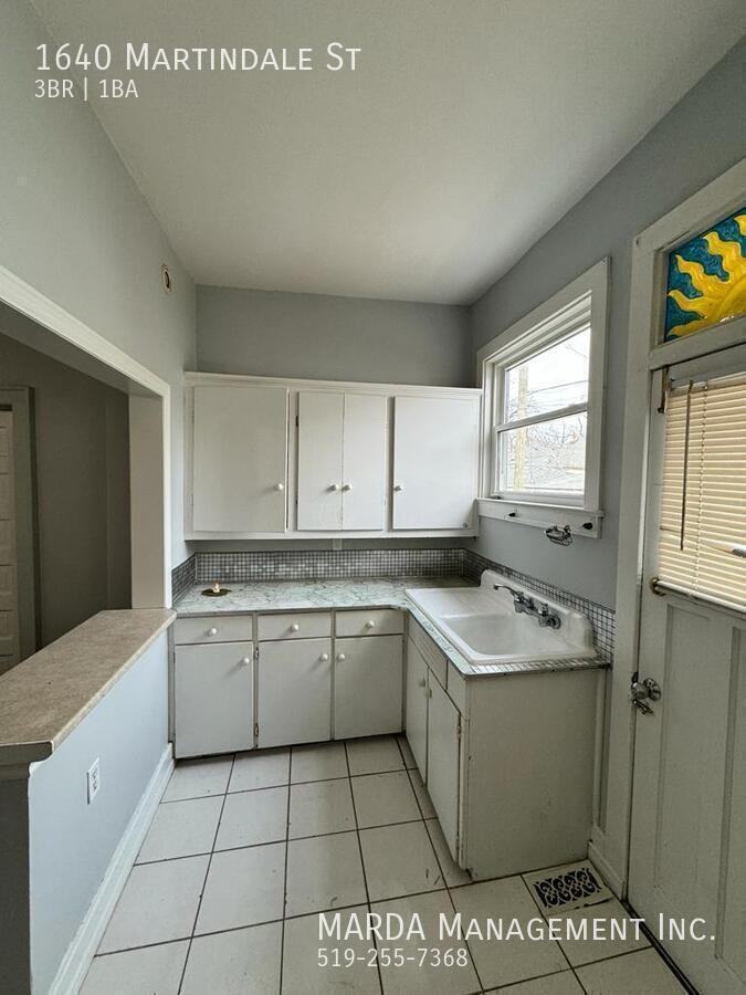 1640 Martindale St - Photo 7 of 18