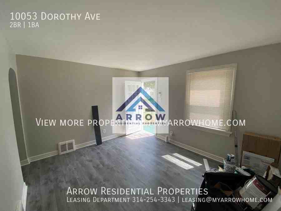 10053 Dorothy Ave - Photo 3 of 12