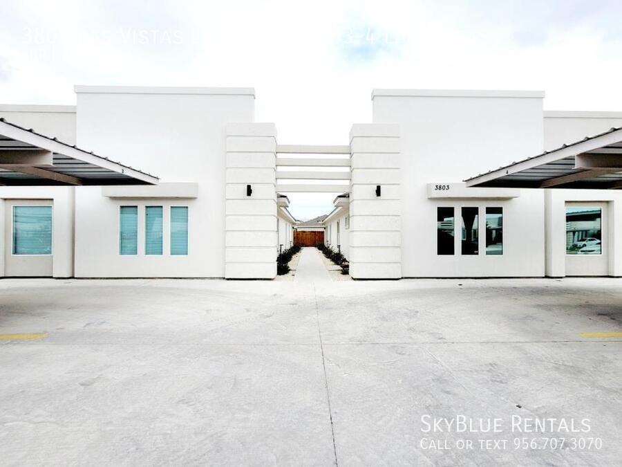 3803 Las Vistas Ln Apt 4