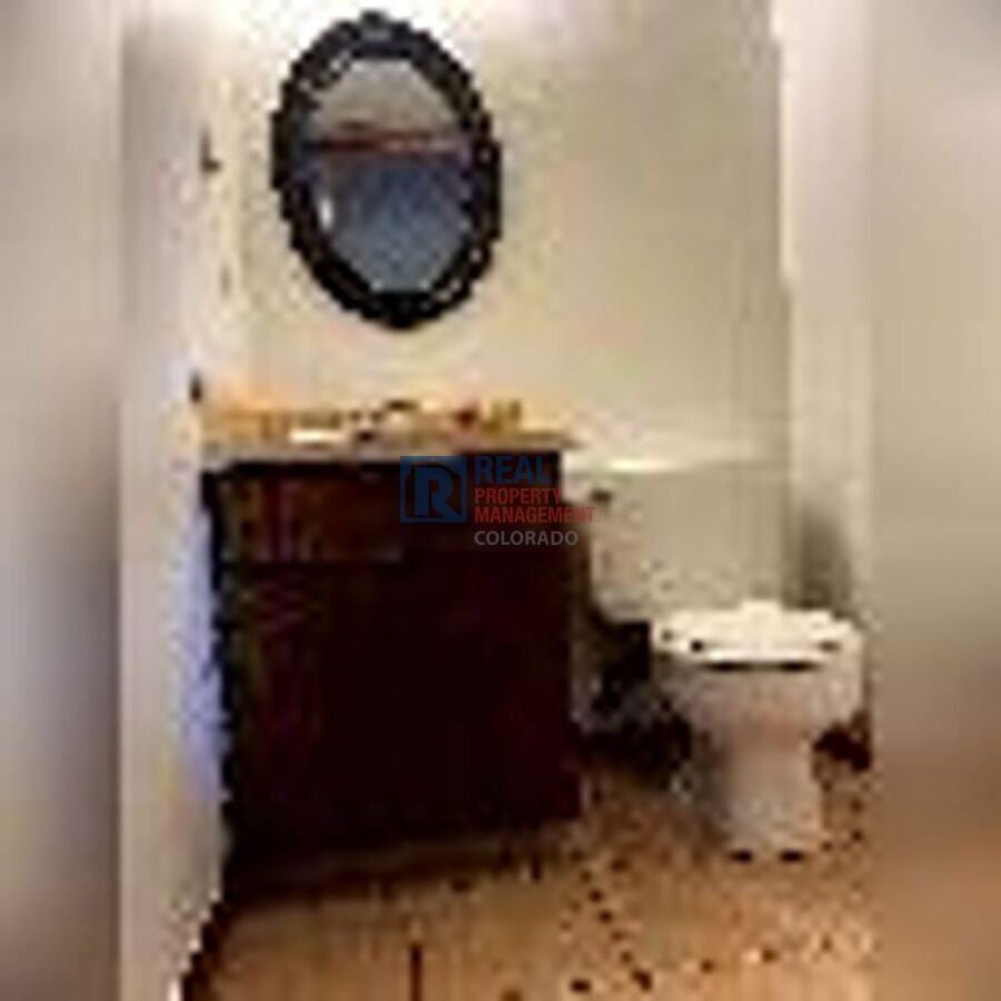 2413 W 27th St #15 - Photo 6 of 13