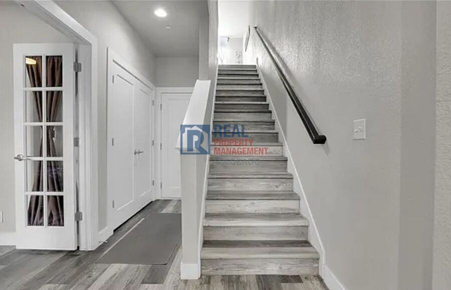 7040 W Alaska Dr - Photo 3 of 25